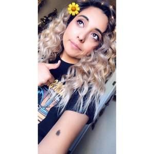 Meet your Posher, Crystal